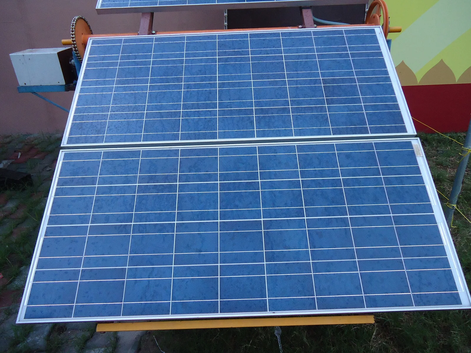 Close view of solar modules on an Indian rooftop